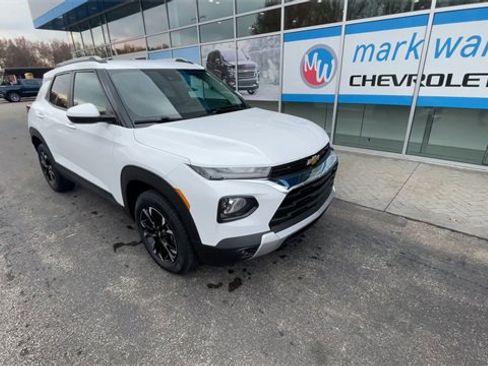 Certified 2022 Chevrolet TrailBlazer LT w/ Convenience Package image 2