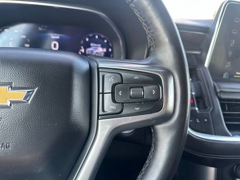 Used 2023 Chevrolet Suburban Premier AWD/4WD image 40