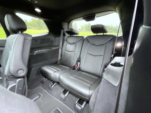Used 2022 Cadillac XT6 Sport w/ Technology Package AWD/4WD image 20