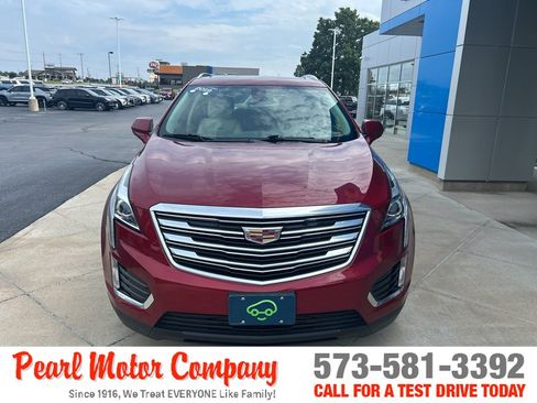 Certified 2019 Cadillac XT5 Luxury AWD/4WD image 2