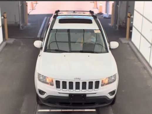 Used 2016 Jeep Compass 4WD image 3