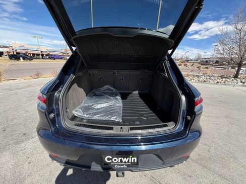 Used 2020 Porsche Macan S image 25