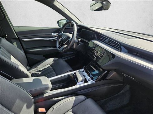 Used 2024 Audi Q8 e-tron Prestige AWD/4WD image 11