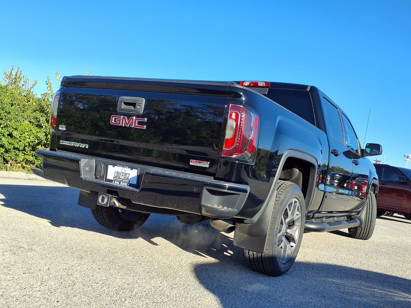 Used 2017 GMC Sierra 1500 SLT AWD/4WD image 34