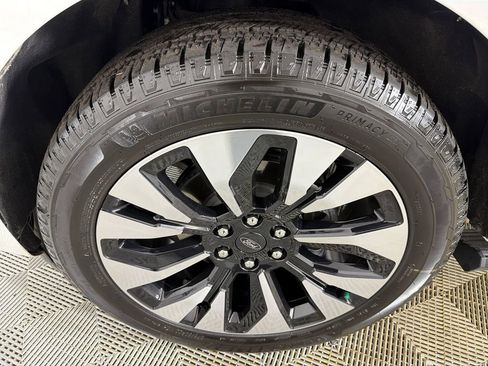 Used 2025 Ford Expedition Max Platinum w/ Driver's Package image 13