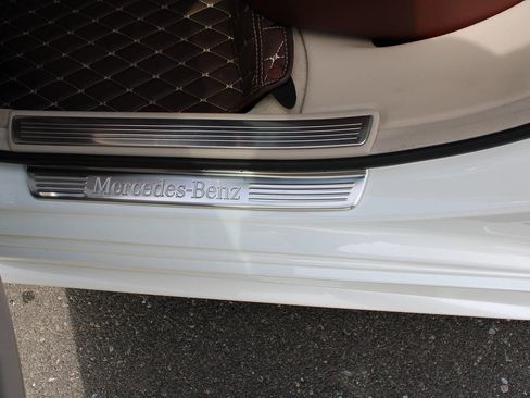 Used 2018 Mercedes-Benz S 560 4MATIC Sedan image 63