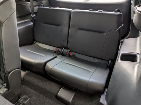 Used 2022 Mitsubishi Outlander SEL image 17