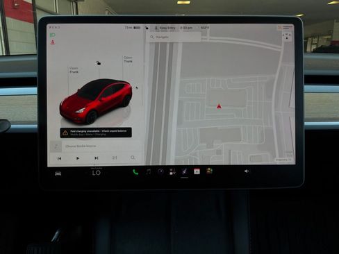 Used 2024 Tesla Model Y Long Range AWD/4WD image 29