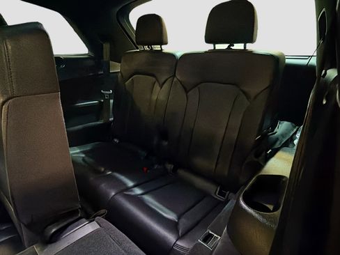 Used 2017 Audi Q7 3.0T Prestige w/ Prestige Package image 30