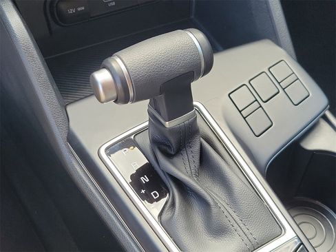 Used 2025 Kia Sportage LX image 26