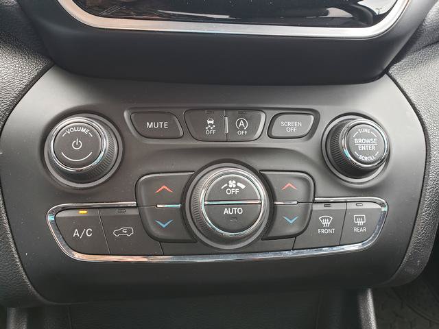 Used 2019 Jeep Cherokee Limited AWD/4WD image 20