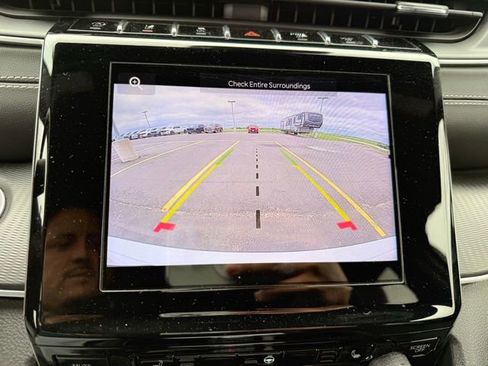 Used 2023 Jeep Grand Cherokee Altitude AWD/4WD image 11