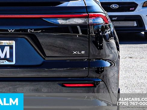 Used 2025 Toyota Crown Signia image 15