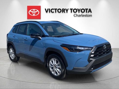 New 2026 Toyota Corolla Cross LE image 5