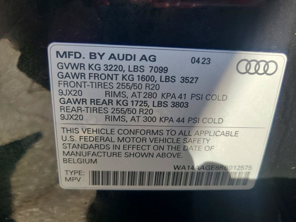 Used 2024 Audi Q8 e-tron Premium AWD/4WD image 35