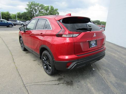 Used 2026 Mitsubishi Eclipse Cross LE AWD/4WD image 5