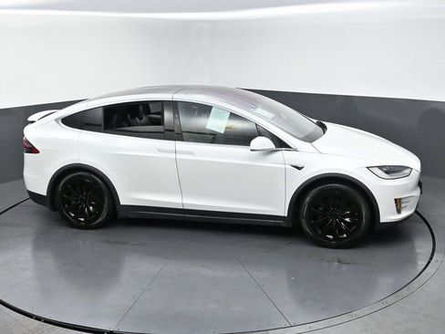 Used 2020 Tesla Model X Long Range image 48