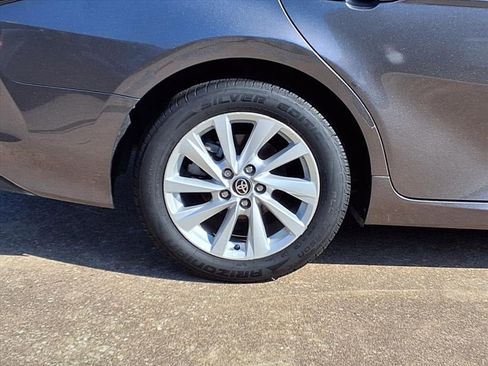 Used 2022 Toyota Camry LE image 30