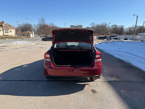 Used 2019 Subaru Impreza 2.0i Premium image 8