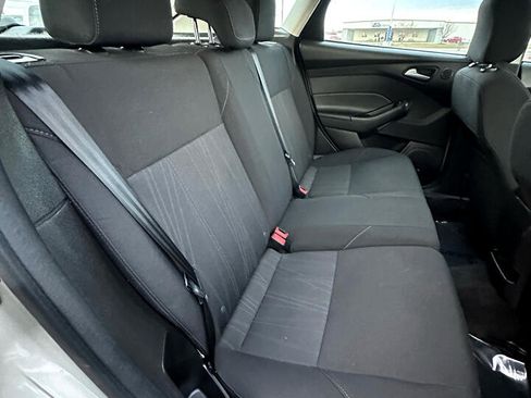 Used 2017 Ford Focus SEL w/ Cold Weather Package image 34
