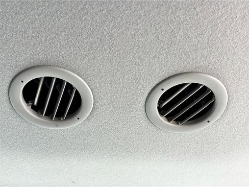 Used 2023 Ford Transit 350 XLT image 25