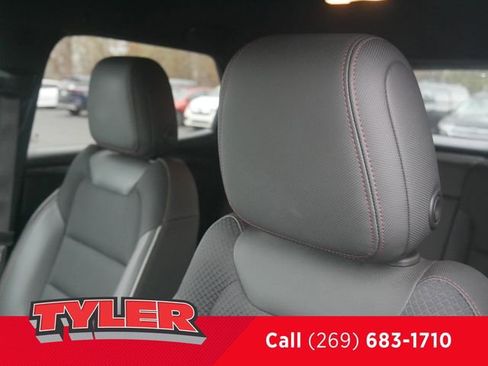 Used 2023 Chevrolet TrailBlazer RS w/ Convenience Package image 42