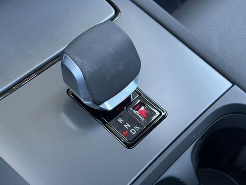 Used 2025 Land Rover Discovery Sport S AWD/4WD image 30