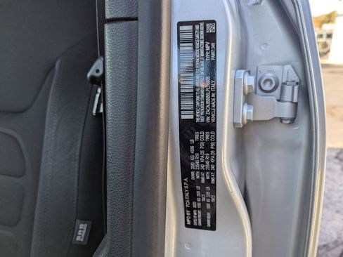 Used 2020 Jeep Renegade Latitude image 26