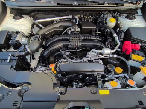 Used 2024 Subaru Crosstrek 2.0i Premium image 15