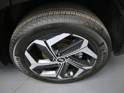 Certified 2023 Hyundai Tucson SEL w/ Convenience Package AWD/4WD image 15