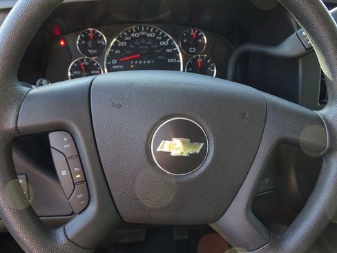 Used 2024 Chevrolet Express 2500 w/ Driver Convenience Package image 25