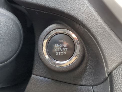 Used 2022 Subaru Ascent Touring image 18