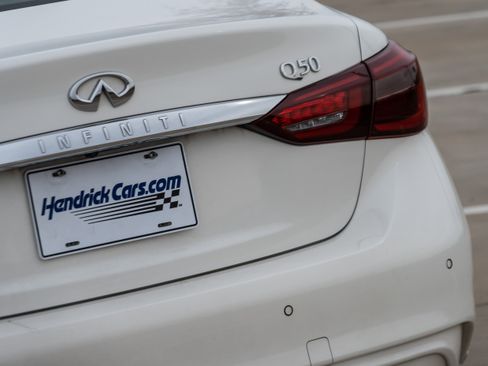Used 2021 INFINITI Q50 Luxe image 8