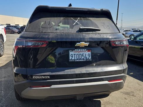 Used 2025 Chevrolet Equinox LT w/ Convenience Package II image 10
