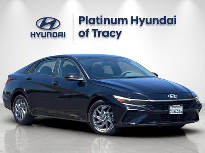 Used 2024 Hyundai Elantra Blue