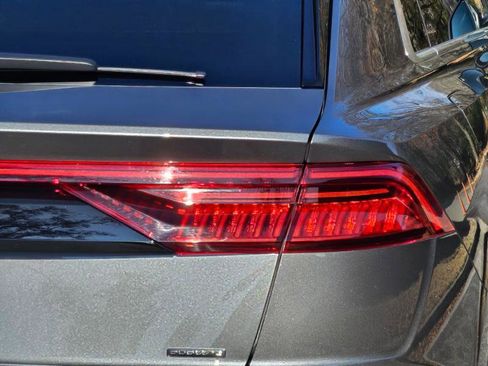 Used 2019 Audi Q8 Premium Plus w/ Premium Plus image 24
