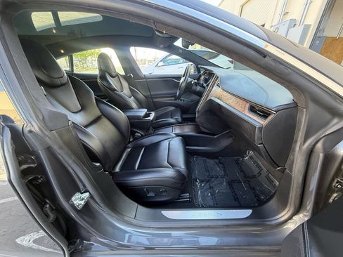 Used 2018 Tesla Model S 75D image 30