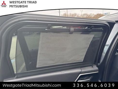 New 2026 Mitsubishi Outlander SEL image 32