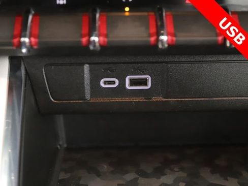 Used 2024 GMC Canyon AT4X image 25