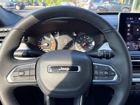 Used 2024 Jeep Compass Limited AWD/4WD image 25