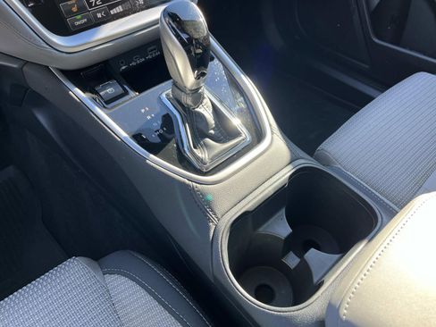 Used 2024 Subaru Outback Premium image 32