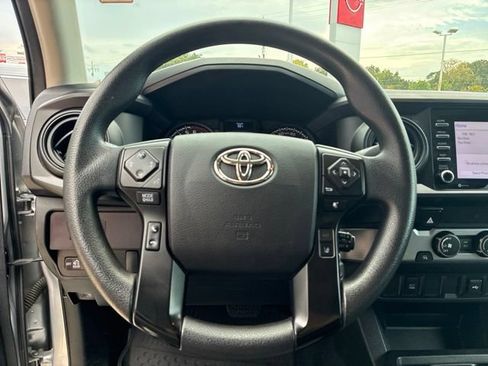 Used 2022 Toyota Tacoma SR w/ SR Convenience Package RWD image 21
