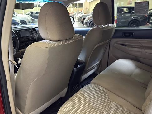 Used 2015 Toyota Tacoma PreRunner image 22