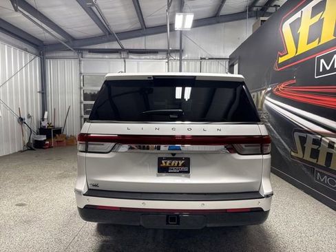 Used 2023 Lincoln Navigator Reserve AWD/4WD image 24