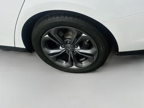 Used 2024 Honda Accord EX-L image 11