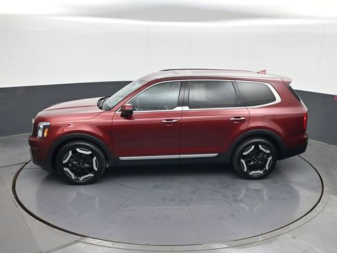Used 2023 Kia Telluride S image 21