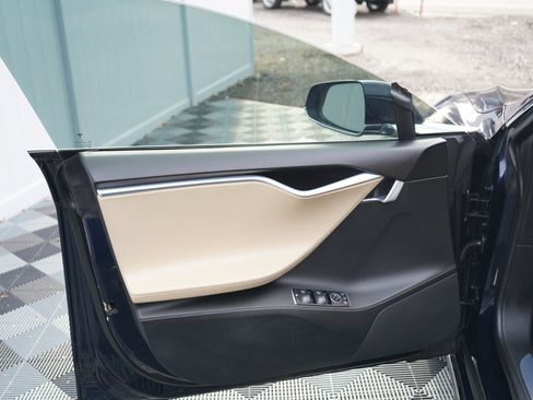 Used 2014 Tesla Model S P85D image 15