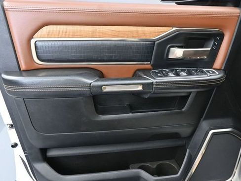 Used 2019 RAM 2500 Limited AWD/4WD image 28