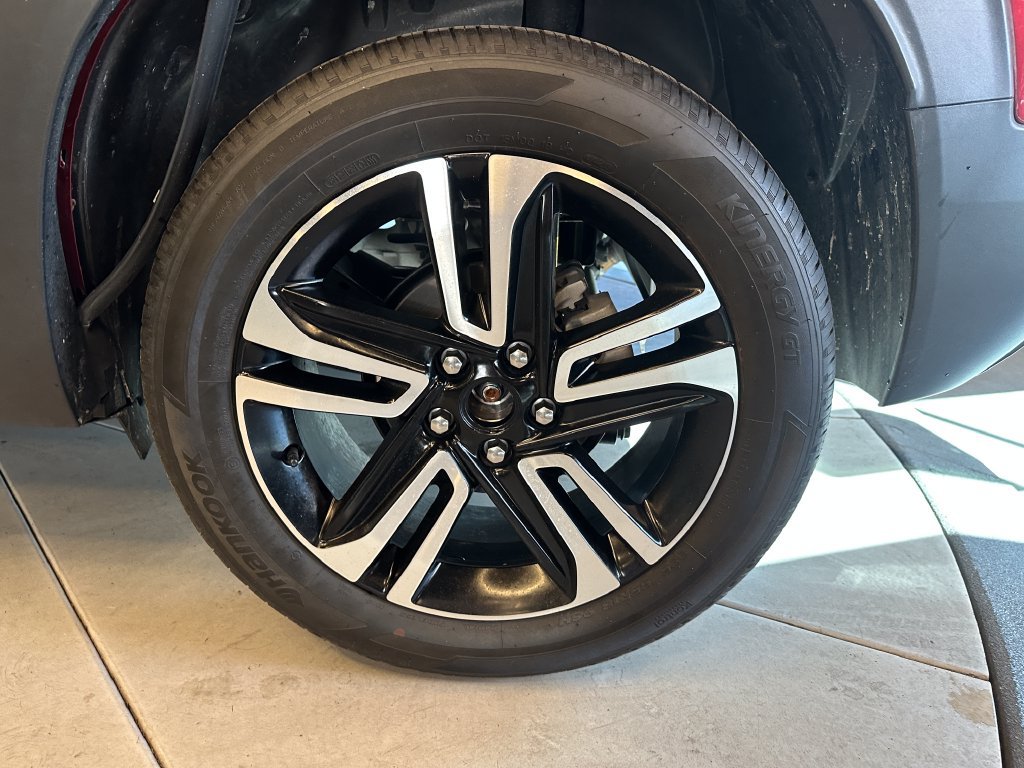 Used 2024 Chevrolet TrailBlazer LT w/ LT Cold Weather Package AWD/4WD image 25