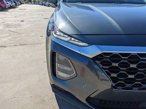 Used 2020 Hyundai Santa Fe SE image 11